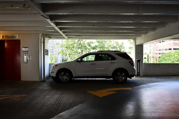 08 Crown Plaza Garage