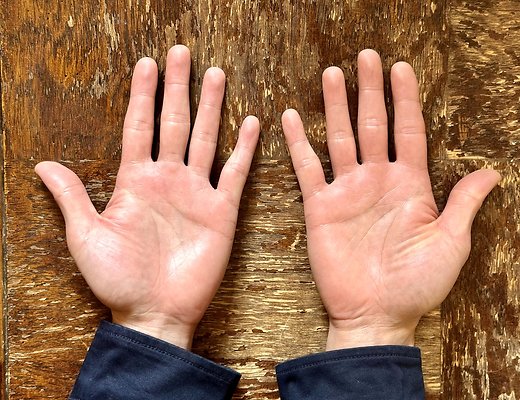 Hand model Oliver Udom 5