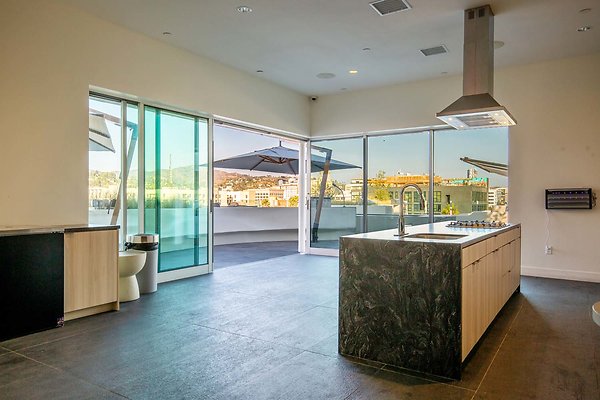 10 A2F 623 10 A2F 623