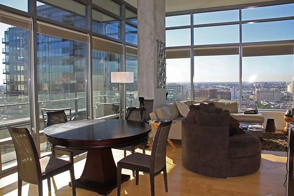 11 UN 8194 LA 11 UN 8194 LA