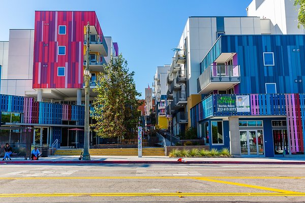 01 LA Plaza REP MFA40 PL6478