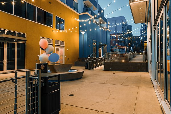 LAPLAZA-NIGHT-4 0 LAPLAZA-NIGHT-4 0