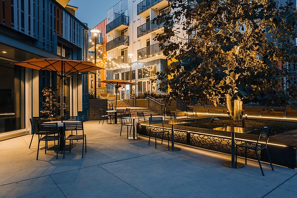 LAPLAZA-NIGHT-5 0 LAPLAZA-NIGHT-5 0