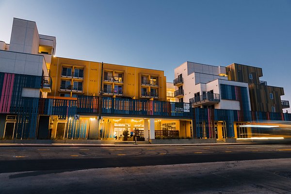 LAPLAZA-NIGHT-1 0 LAPLAZA-NIGHT-1 0