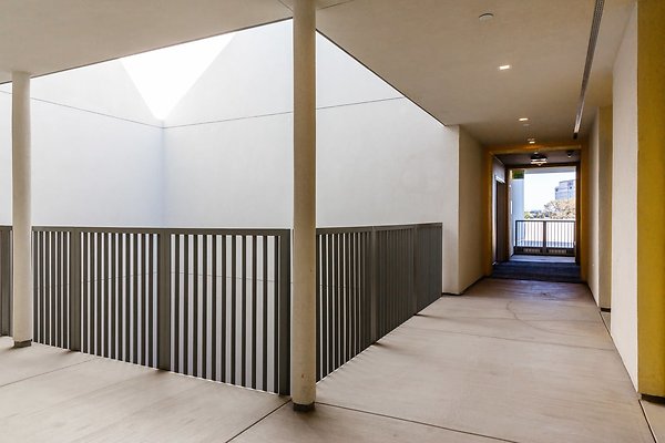 LAPLAZA-57 0 LAPLAZA-57 0