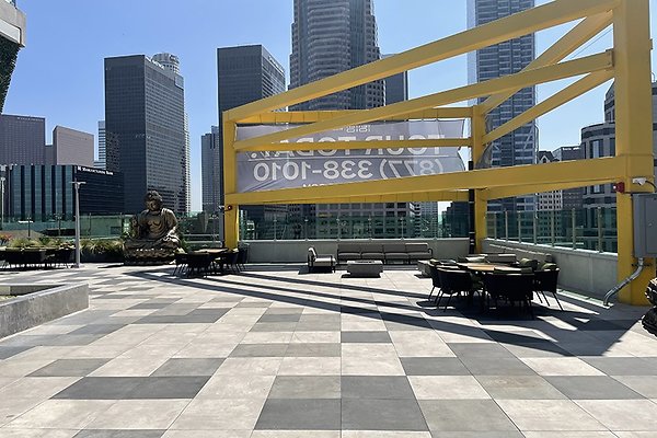 04 1027 Wilshire LP 04 1027 Wilshire LP