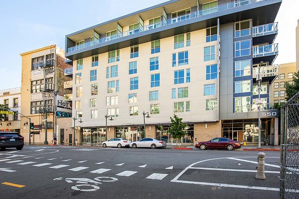 11 A2F 573 11 A2F 573