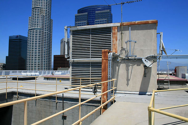 19 606 South Olive LP 19 606 South Olive LP