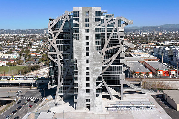 5790BldExt0002 5790BldExt0002