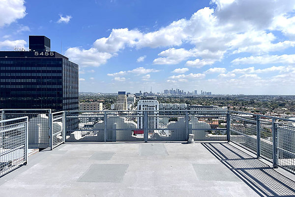 50 Desmond LP 50 Desmond LP