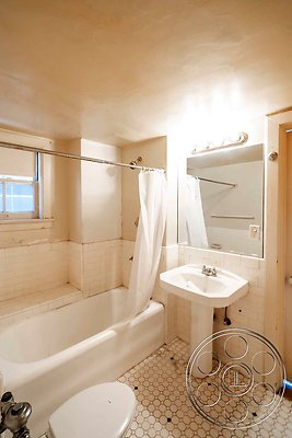 apartment-13-24 apartment-13-24