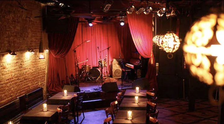 33 The Hotel Cafe 33 The Hotel Cafe