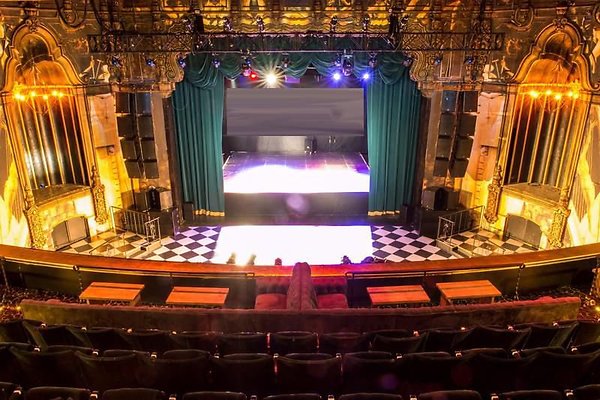 35 UN 8951 HL 35 UN 8951 HL