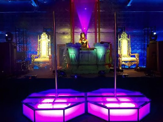 UNIVERSAL-A177-HTHORN-11 UNIVERSAL-A177-HTHORN-11