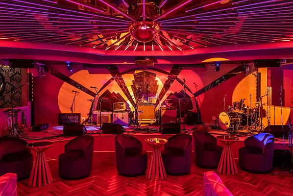 48 213 Kiss Kiss Bang Bang 48 213 Kiss Kiss Bang Bang