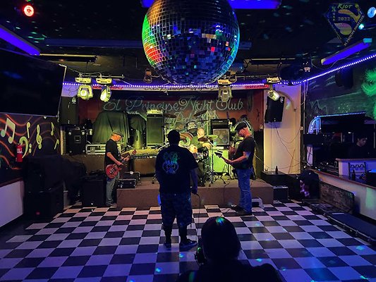 47 213 El Principe Night Club 47 213 El Principe Night Club