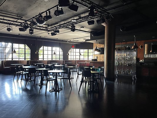 RENEE1028-57 RENEE1028-57