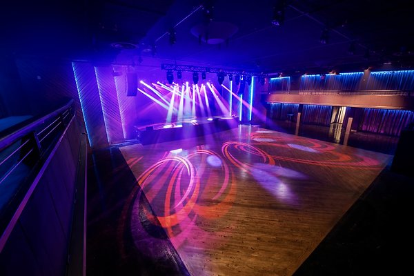 RENEE1028-24 RENEE1028-24