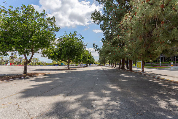 6100-WoodlandHills-00265 6100-WoodlandHills-00265