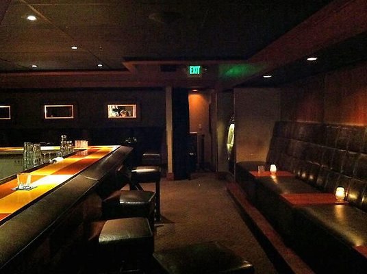 UNIVERSAL-4216-LA-21 UNIVERSAL-4216-LA-21