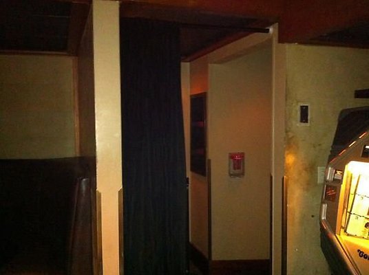 UNIVERSAL-4216-LA-22 UNIVERSAL-4216-LA-22