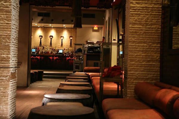 UNIVERSAL-4221-HW-18 UNIVERSAL-4221-HW-18