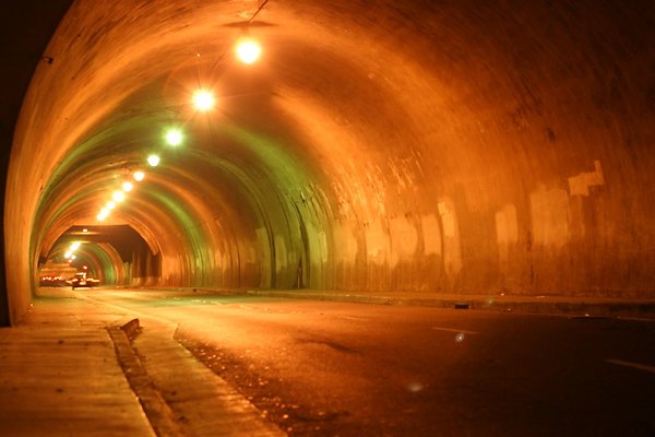 010 3rd St Tunnel 02