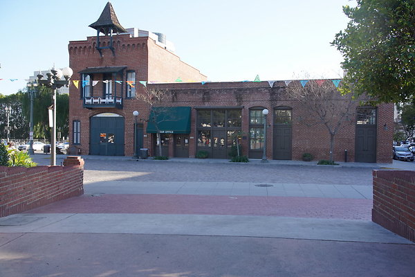 pueblo-LA-2025-111 pueblo-LA-2025-111