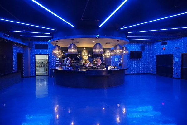 06 Entrance Bar Blue