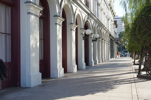 04 Pueblo LA Main Street