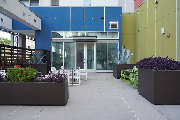 LA-plaza-village-034