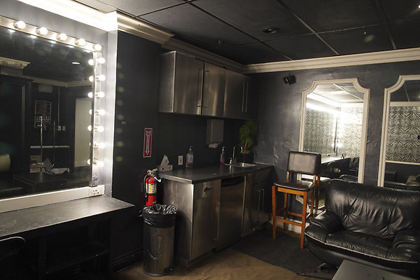 avalon-2025-044 avalon-2025-044