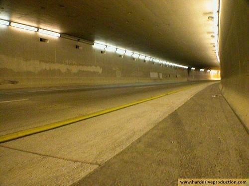 105fwy tunnel to the 194964