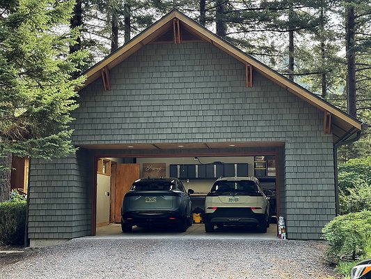 8.13 Chess Family Garage Props Furniture flipper house SE Jackson Park 12 8.13 Chess Family Garage Props Furniture flipper house SE Jackson Park 12