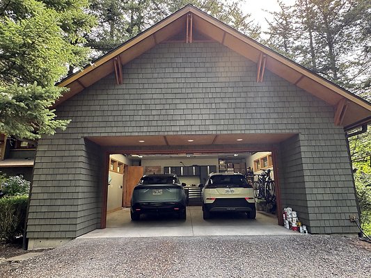 8.13 Chess Family Furniture flipper house SE Jackson Park 020 8.13 Chess Family Furniture flipper house SE Jackson Park 020