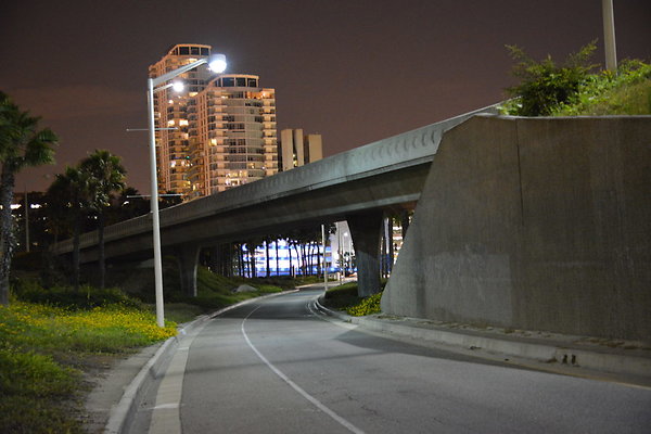 050 Shoreline SB To Queensway LB 050 Shoreline SB To Queensway LB