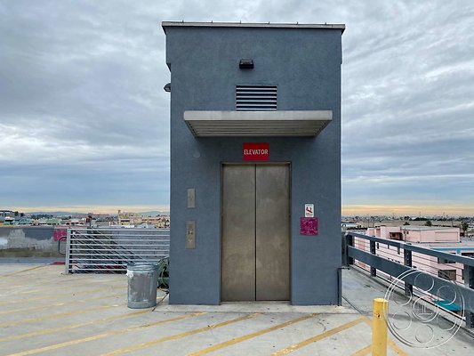 sky-rooftop-45 sky-rooftop-45