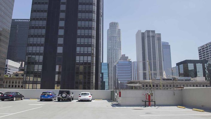 The-Bloc-Parking-Lot-043