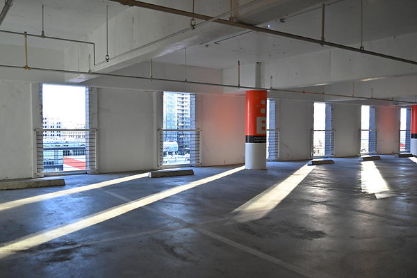 009 Bloc 8th Floor 5-15pm