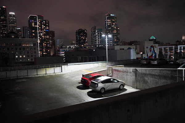 001 MetLofts-1050-S-Flower