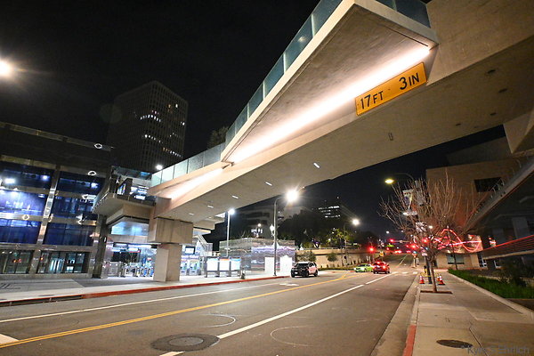 001 Hope and Koz - Metro