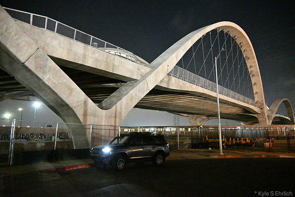 007 Mesquit St under 6th St Bridge