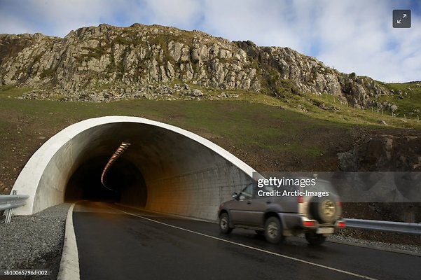 05 Faroe Tunnel 2
